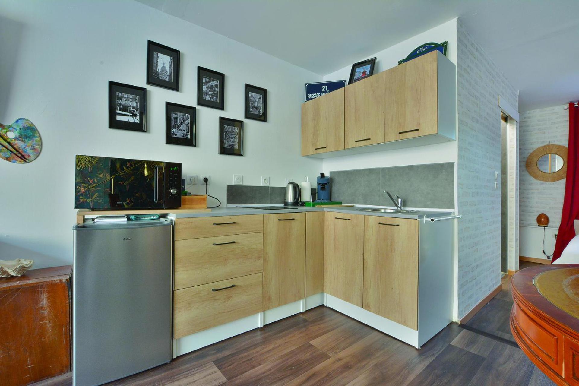 La Boheme Apartment *